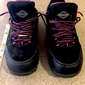 Steel toe work shoes